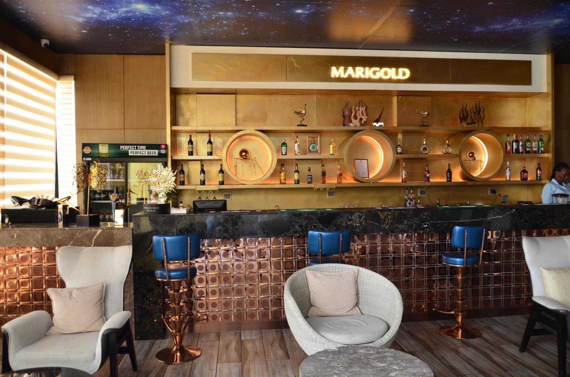 Marigold Hotel & Restaurants Windhoek Kültér fotó